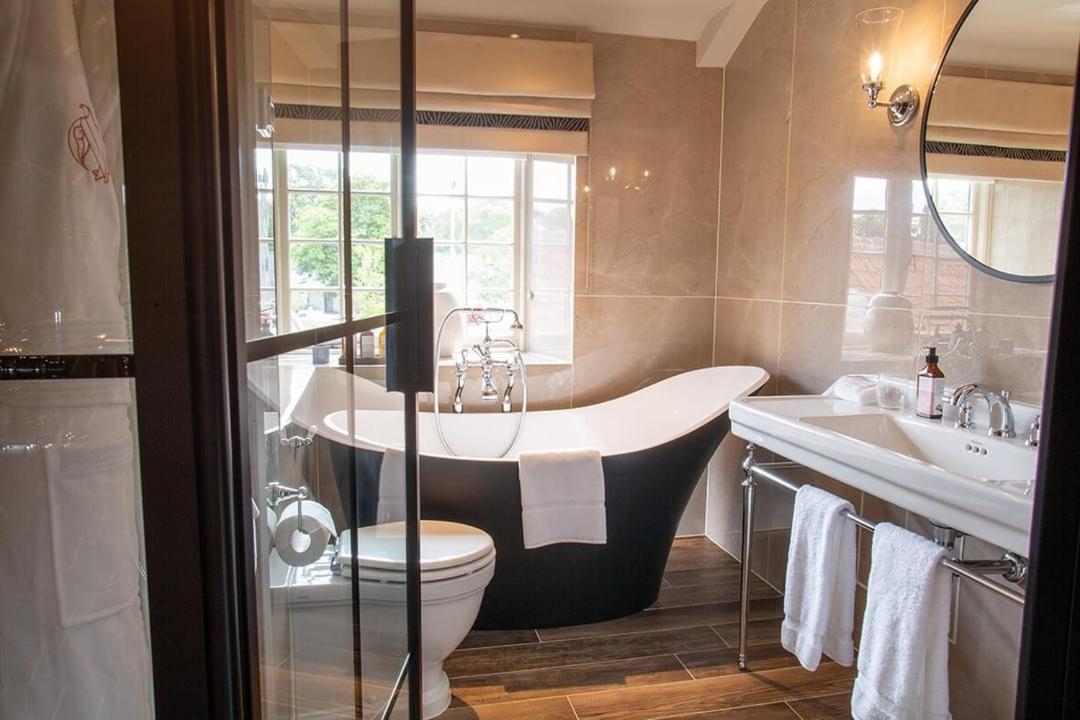 Falcon Hotel Towcester Eksteriør billede